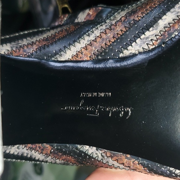 Ferragamo booties size 8M - Picture 9 of 12